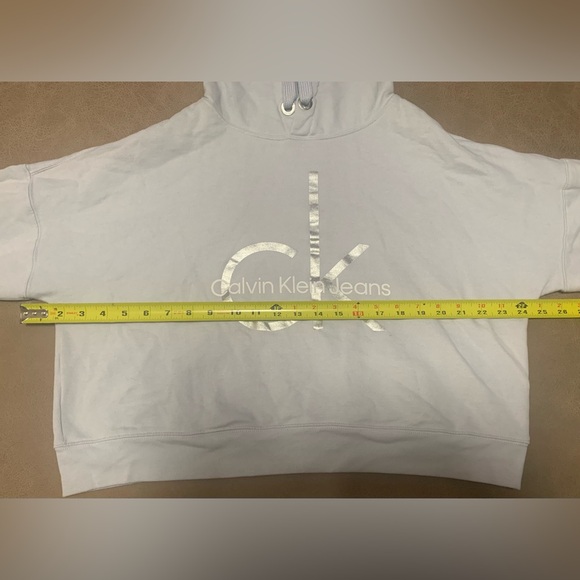Calvin Klein Womens Cloud Silver Monogram Crop Hooded Pullover NWOT Medium - Picture 7 of 8